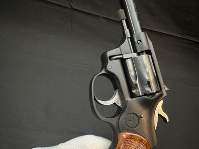 HI-STANDARD MODEL R-107 SENTINEL DELUXE – .22 LR – 9-SHOT – 4