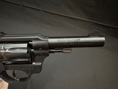 HI-STANDARD MODEL R-107 SENTINEL DELUXE – .22 LR – 9-SHOT – 4
