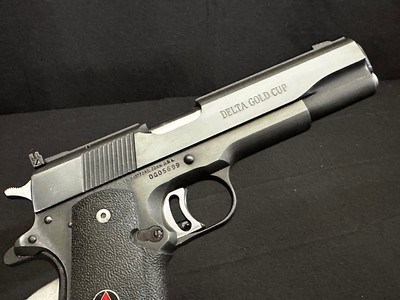 COLT DELTA GOLD CUP – 10MM – HIGH POLISH ROYAL BLUE – MATCHING NUMBERED BOX – FACTORY FIRED ONLY – CIRCA 1989–1990 – EXTREMELY RARE - Image 2 of 15