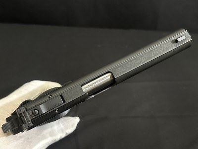 COLT DELTA GOLD CUP – 10MM – HIGH POLISH ROYAL BLUE – MATCHING NUMBERED BOX – FACTORY FIRED ONLY – CIRCA 1989–1990 – EXTREMELY RARE - Image 10 of 15