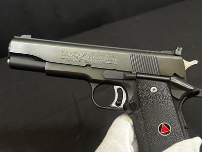 COLT DELTA GOLD CUP – 10MM – HIGH POLISH ROYAL BLUE – MATCHING NUMBERED BOX – FACTORY FIRED ONLY – CIRCA 1989–1990 – EXTREMELY RARE - Image 6 of 15