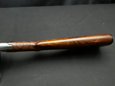 1959 WINCHESTER MODEL 42 DELUXE SKEET – 28" SOLID RIB BARREL – FACTORY FANCY FEATHER CROTCH WALNUT – MATCHING NUMBERS – EXCELLENT ORIGINAL CONDIT - Image 12 of 15