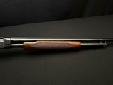 1959 WINCHESTER MODEL 42 DELUXE SKEET – 28" SOLID RIB BARREL – FACTORY FANCY FEATHER CROTCH WALNUT – MATCHING NUMBERS – EXCELLENT ORIGINAL CONDIT - Image 6 of 15