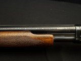 1959 WINCHESTER MODEL 42 DELUXE SKEET – 28" SOLID RIB BARREL – FACTORY FANCY FEATHER CROTCH WALNUT – MATCHING NUMBERS – EXCELLENT ORIGINAL CONDIT - Image 10 of 15
