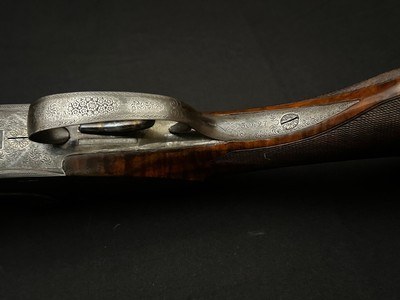 GREIFELT & SUHL NO. 1 – 20 GA – OVER/UNDER – FACTORY GAME SCENE ENGRAVING – PRE-WAR GERMAN SUHL GUILD GUN – EXHIBITION WALNUT – ROUND KNOB LONG TANG – - Image 11 of 23