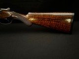GREIFELT & SUHL NO. 1 – 20 GA – OVER/UNDER – FACTORY GAME SCENE ENGRAVING – PRE-WAR GERMAN SUHL GUILD GUN – EXHIBITION WALNUT – ROUND KNOB LONG TANG – - Image 14 of 23