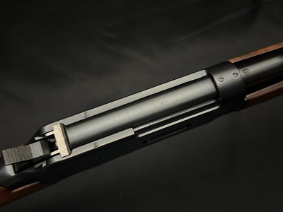 WINCHESTER MODEL 94AE – .44 REMINGTON MAGNUM LEVER ACTION RIFLE – 1986 MANUFACTURE – 20-INCH BARREL - Image 8 of 24