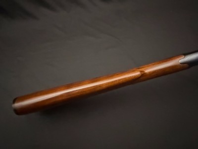 WINCHESTER MODEL 42 – 1940 MANUFACTURE – RARE 28-INCH SOLID RIB – FULL CHOKE – EXCELLENT ORIGINAL CONDITION - Image 8 of 19