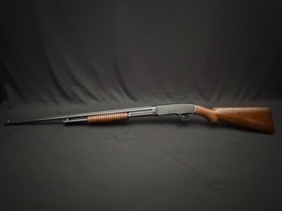WINCHESTER MODEL 42 – 1940 MANUFACTURE – RARE 28-INCH SOLID RIB – FULL CHOKE – EXCELLENT ORIGINAL CONDITION - Image 3 of 19