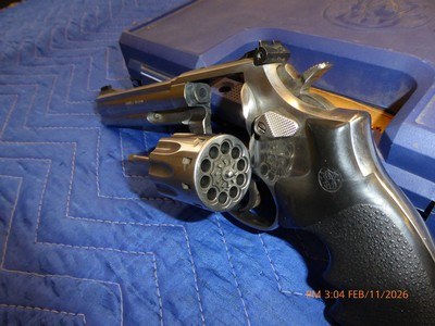 Very nice .22 Smith and Wesson 10 shot revolver - Image 6 of 7