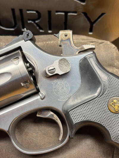Smith & Wesson Model 686-4, Square Butt Six-Shot in .357 Magnum - Image 5 of 14