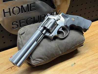 Smith & Wesson Model 686-4, Square Butt Six-Shot in .357 Magnum - Image 1 of 14