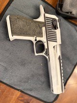 MAGNUM RESEARCH DESERT EAGLE XIX 50AE DISTRESSTED WHITE CERAKOTE - 3 of 4