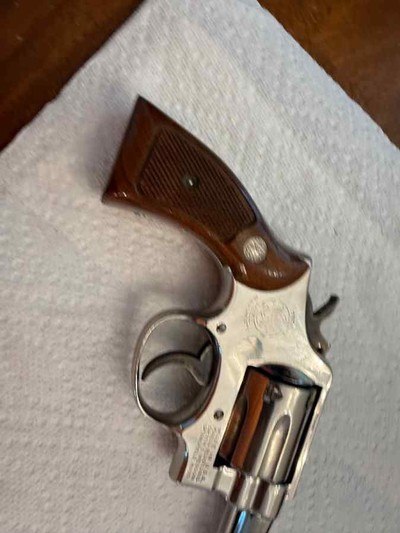SMITH & WESSON MODEL 10-5 4