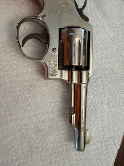 SMITH & WESSON MODEL 10-5 4