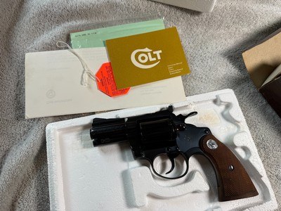 C1978 COLD DIAMONDBACK REVOLVER 2.5" BARREL 38 SPL W/BOX + PAPERS - Image 4 of 12