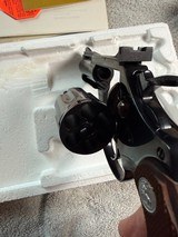 C1978 COLD DIAMONDBACK REVOLVER 2.5" BARREL 38 SPL W/BOX + PAPERS - Image 3 of 12
