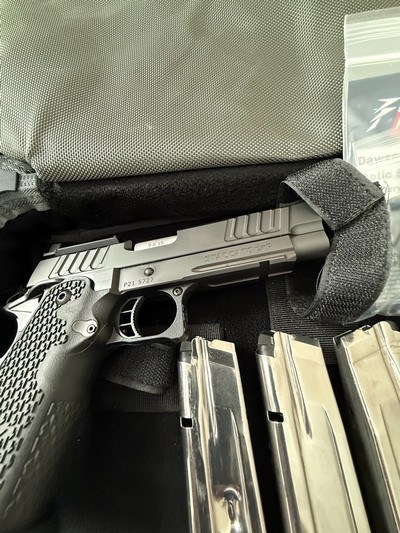 STACCATO P 2011 9MM WITH OPTIC PLATE + 3 MAGS - Image 2 of 12