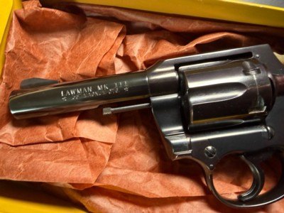 COLLECTORS GRADE: 1973 COLT LAWMAN MKIII, 4 INCH, W/ FACTORY BOX, .357 MAGNUM.- MINT CONDITION - Image 8 of 10