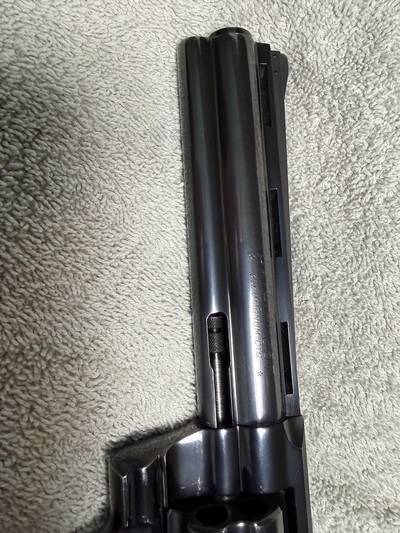 Gen 1 COLT PYTHON c1958 ORIGINAL GRIPS 4 DIGIT S/N REASONABLE OFFERS CONSIDERED C&R OK - Image 12 of 12