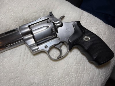 c1992 COLT ANACONDA STAINLESS 6