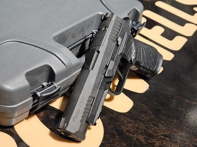 Sig Sauer, P320, 9mmX19 - Image 2 of 7