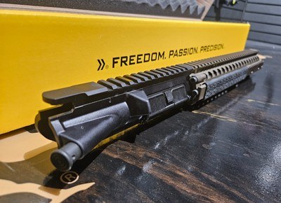 Daniel Defense M4A1 SOCOM Block 2 Stripped Upper 14.5" BBL 5.56 NATO - Image 2 of 8