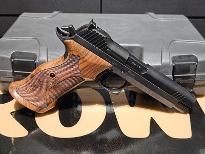 P210 Target 9mm Luger 5" BBL (2)8RD Mags SAO Walnut - Image 1 of 7