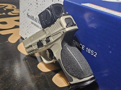 Spec SrsVI M&P M2.0 Metal 9mm 4"BBL (3)15RD Champagne Bundle - Image 6 of 8