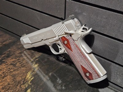 Kimber Gold Combat Stainless 45 ACP - Image 3 of 8