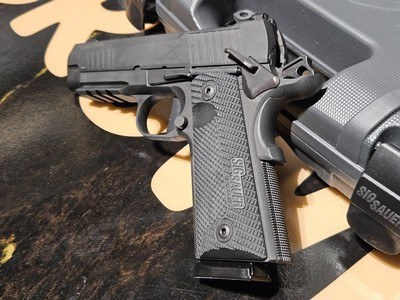 Sig Sauer 1911 Xcarry 45 ACP - Image 4 of 7