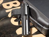 Heckler & Koch USP V1 9mmx19 - 7 of 7