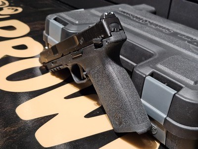 Smith & Wesson M&P 5.7 5.7x28mm - Image 6 of 6