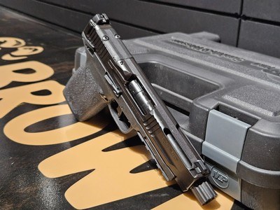 Smith & Wesson M&P 5.7 5.7x28mm - Image 3 of 6