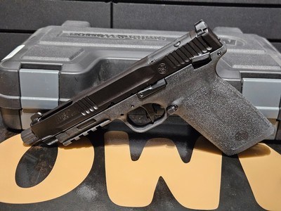 Smith & Wesson M&P 5.7 5.7x28mm - Image 4 of 6