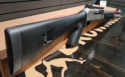 Benelli M4 12 Gauge - Image 5 of 6