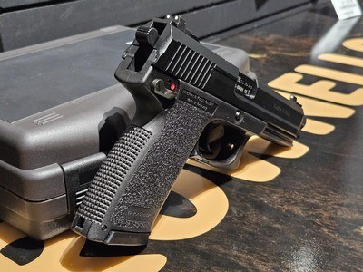 Heckler & Koch Mark 23 .45 ACP - Image 6 of 7