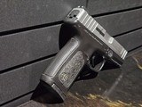 Smith & Wesson SD40 VE 40 S&W - 5 of 6