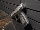 Smith & Wesson SD40 VE 40 S&W - 3 of 6
