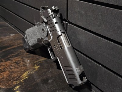 Springfield Prodigy 9mm 4.25in Barrel Comped - Image 7 of 7