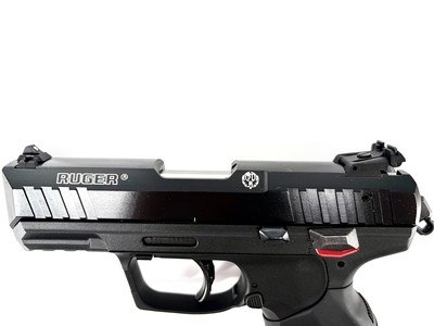 Ruger SR22 .22 LR - Image 4 of 6