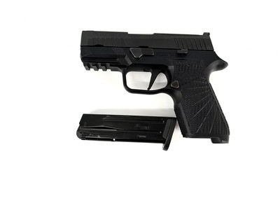 Wilson Combat Sig Sauer P320 9mm - Image 1 of 7