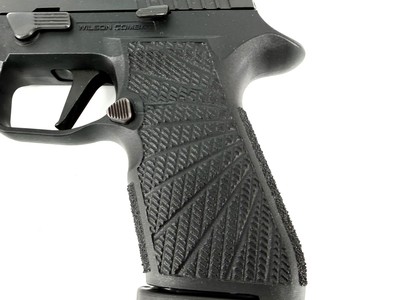 Wilson Combat Sig Sauer P320 9mm - Image 4 of 7