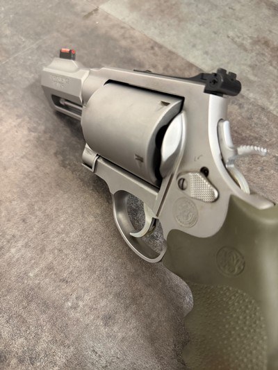 Smith & Wesson Performance Center 460XVR - Image 7 of 8