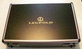 Leupold Kenei Sotting Scope Kit, 25 - 60 x 80 & 30 x 80 lens, as new - 2 of 4