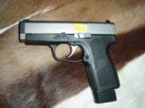 Kahr Arms CW40
40 s&w
- 2 of 4
