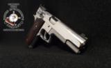 Smith and Wesson 645 45 semi auto colt pistol 1911
- 2 of 9