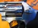 Smith and Wesson .22lr 10 shot revolver 617 - 4 of 6