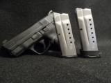 Shield MP9 S&W 9mm new 3in barrel CCW - 3 of 9