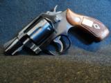 BLUED Airweight 38 by Smith & Wesson Very-Nice!
- 7 of 8